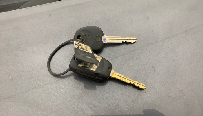 2020 Hyundai NEW SANTRO SPORTZ CNG, CNG, Manual, 1,17,546 km, Key Close Up