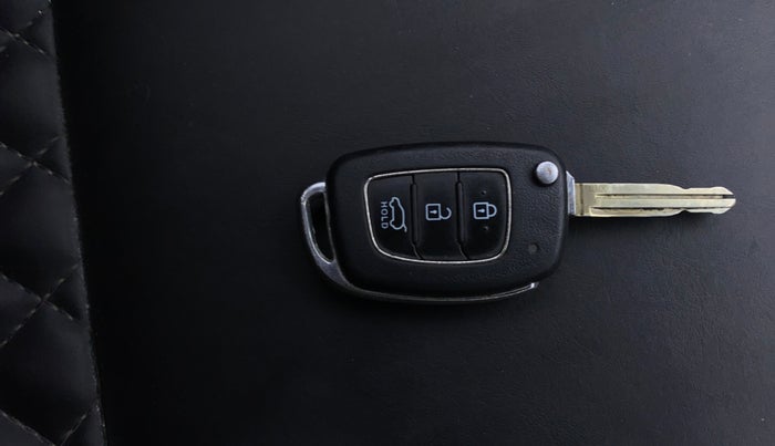 2022 Hyundai NEW I20 SPORTZ 1.2 MT, Petrol, Manual, 70,585 km, Key Close Up