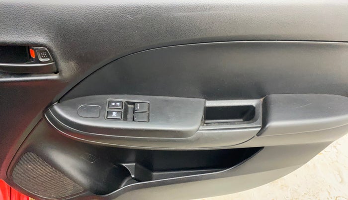 2016 Maruti Baleno SIGMA PETROL 1.2, Petrol, Manual, 73,722 km, Driver Side Door Panels Control