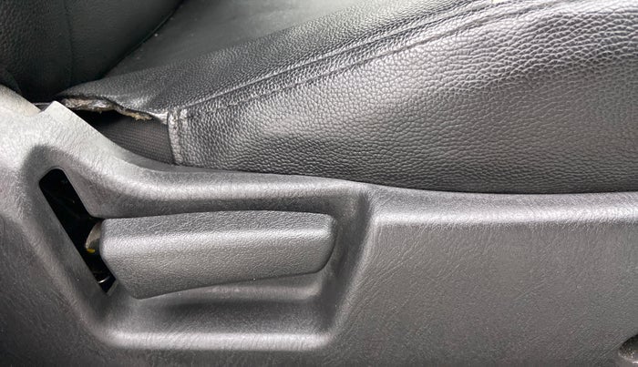 2019 Maruti Alto LXI, Petrol, Manual, 6,372 km, Driver Side Adjustment Panel