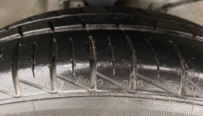 2019 Maruti Alto LXI, Petrol, Manual, 6,372 km, Left Front Tyre Tread