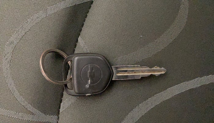 2015 Chevrolet Beat LT PETROL, Petrol, Manual, 24,782 km, Key Close Up