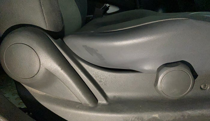 2015 Chevrolet Beat LT PETROL, Petrol, Manual, 24,782 km, Driver Side Adjustment Panel