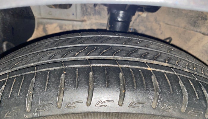 2023 Hyundai GRAND I10 NIOS SPORTZ AMT 1.2 KAPPA VTVT, Petrol, Automatic, 11,129 km, Left Front Tyre Tread