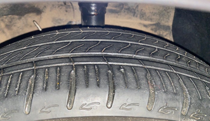 2023 Hyundai GRAND I10 NIOS SPORTZ AMT 1.2 KAPPA VTVT, Petrol, Automatic, 11,129 km, Right Front Tyre Tread