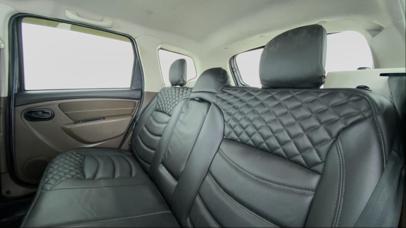 2019 Renault Duster RXS 106 PS MT, Petrol, Manual, 43,395 km, Right Side Rear Door Cabin