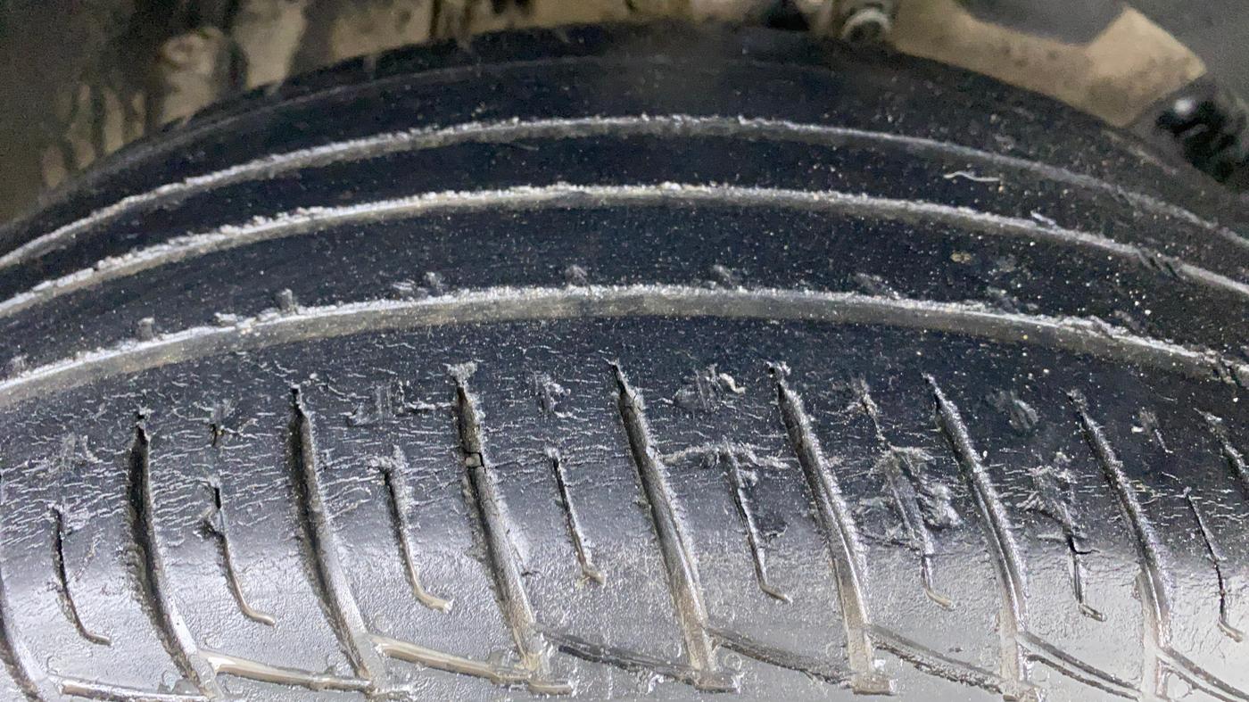 2019 Renault Duster RXS 106 PS MT, Petrol, Manual, 43,395 km, Right Front Tyre Tread
