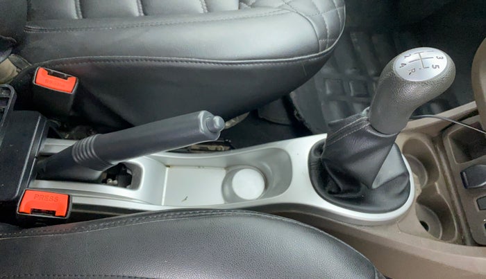 2019 Renault Duster RXS 106 PS MT, Petrol, Manual, 43,395 km, Gear Lever