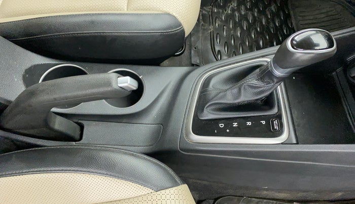 2017 Hyundai Verna 1.6 SX VTVT AT (O), Petrol, Automatic, 42,423 km, Gear Lever