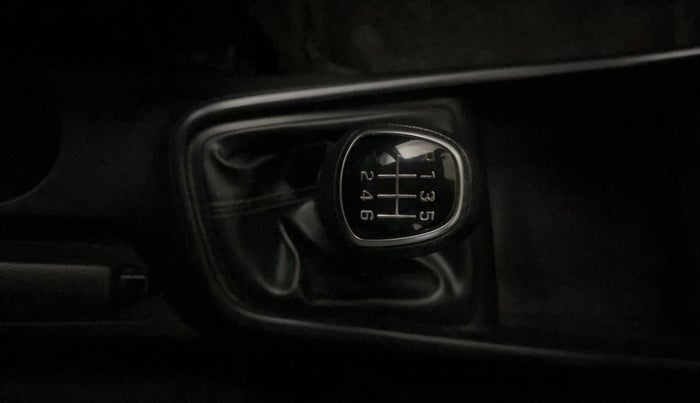 2021 Hyundai NEW I20 SPORTZ 1.0T GDI IMT, Petrol, Manual, 24,520 km, Gear Lever