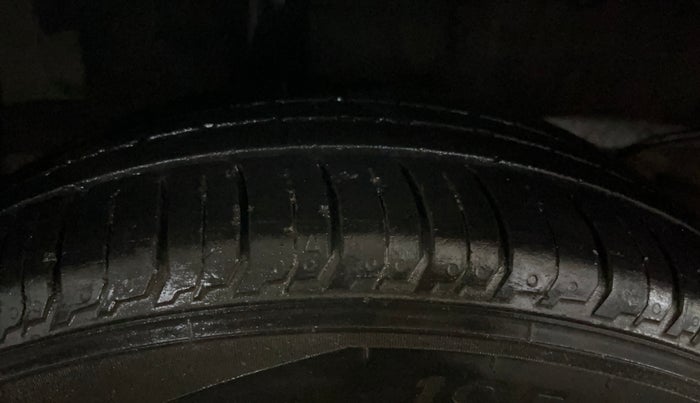 2021 Hyundai NEW I20 SPORTZ 1.0T GDI IMT, Petrol, Manual, 24,520 km, Right Rear Tyre Tread