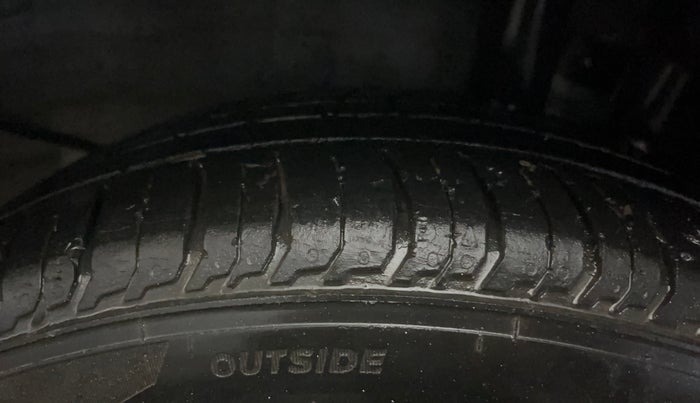 2021 Hyundai NEW I20 SPORTZ 1.0T GDI IMT, Petrol, Manual, 24,520 km, Left Rear Tyre Tread