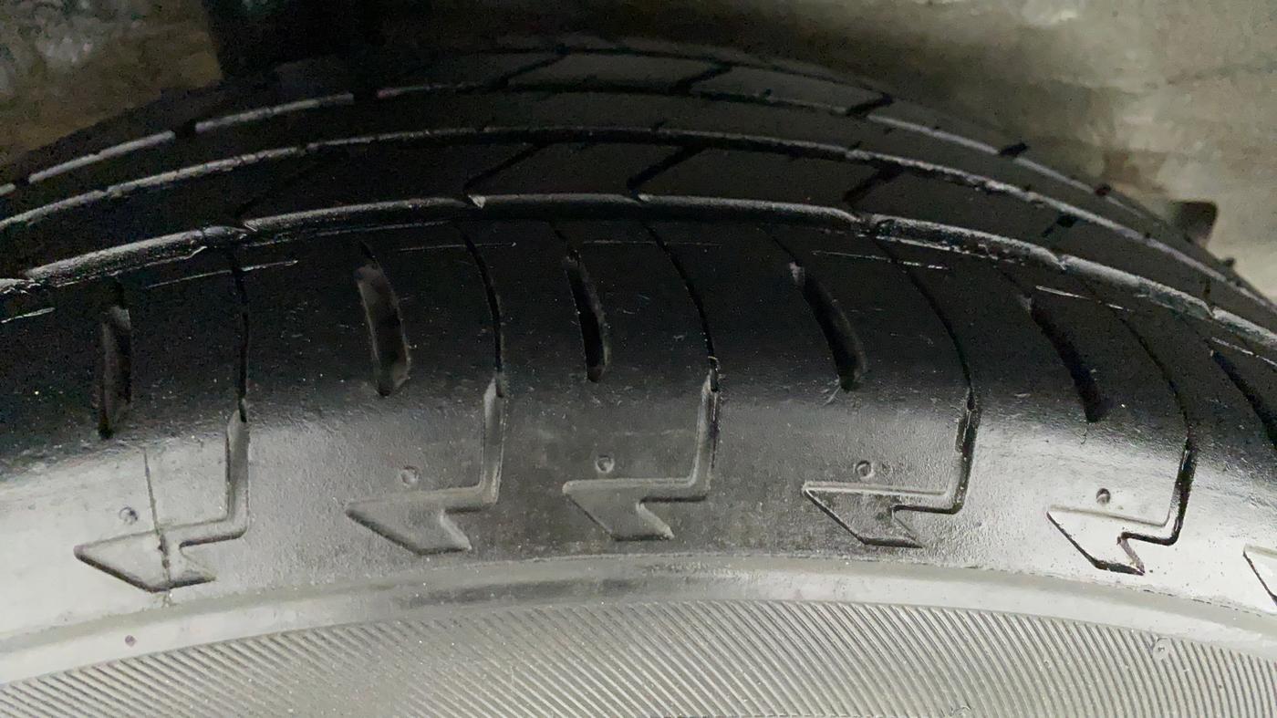 2018 Honda WR-V 1.2 i-VTEC VX MT, Petrol, Manual, 21,567 km, Right Rear Tyre Tread