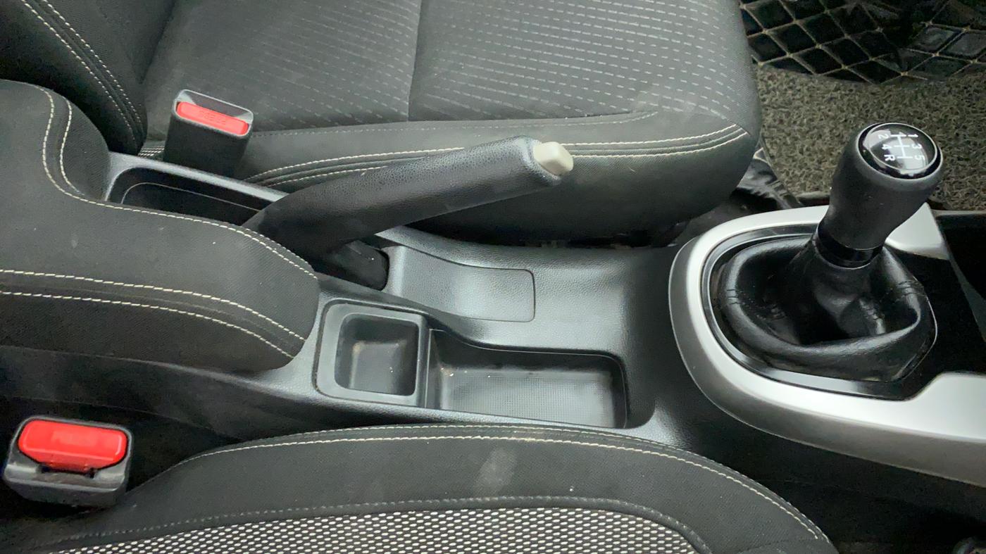 2018 Honda WR-V 1.2 i-VTEC VX MT, Petrol, Manual, 21,567 km, Gear Lever
