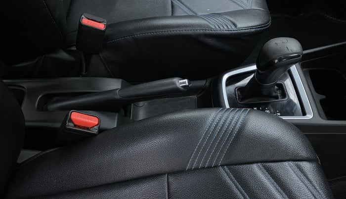 2019 Maruti Swift VXI AMT, Petrol, Automatic, 41,374 km, Gear Lever