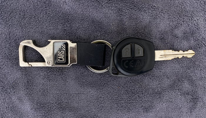 2019 Maruti Swift VXI AMT, Petrol, Automatic, 41,374 km, Key Close Up