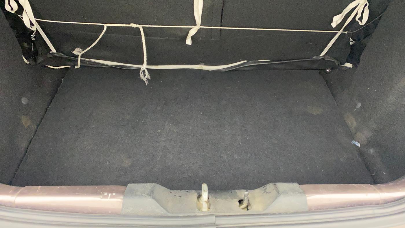 2016 Tata Tiago XZ PETROL, Petrol, Manual, 38,322 km, Boot Inside