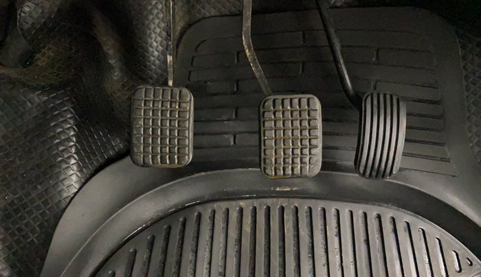 2016 Tata Tiago XZ PETROL, Petrol, Manual, 37,712 km, Pedals