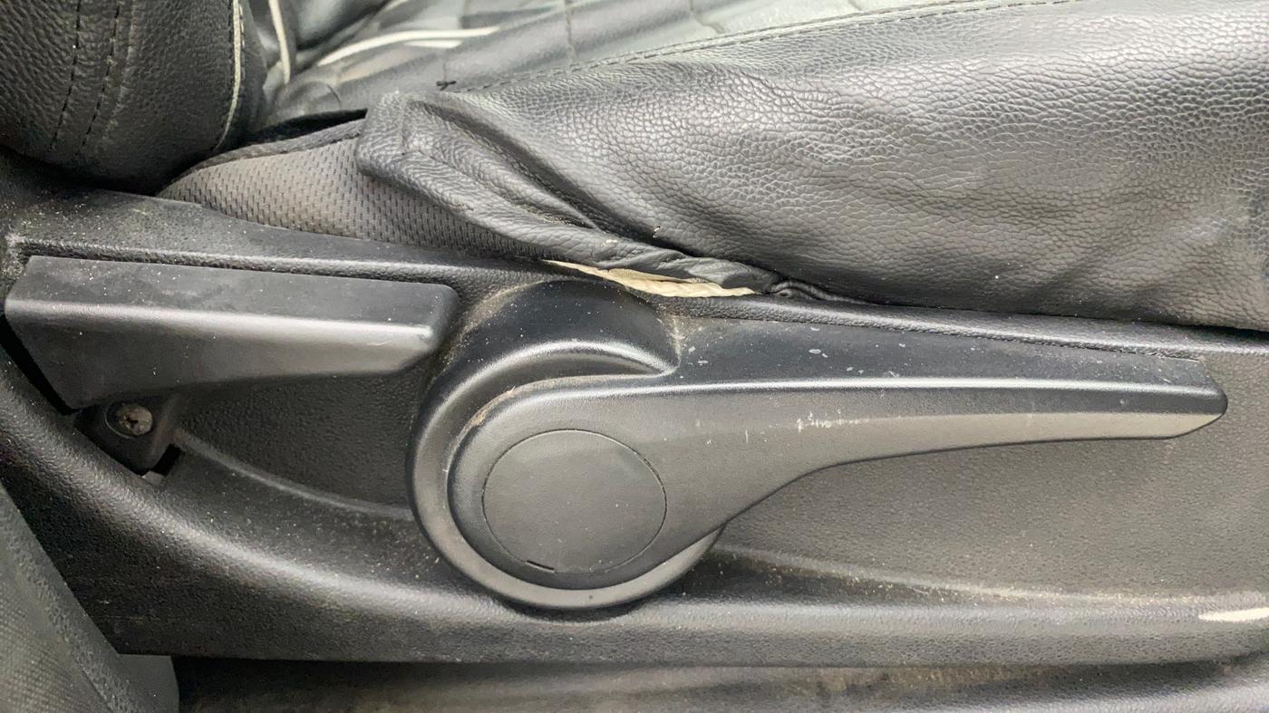2016 Tata Tiago XZ PETROL, Petrol, Manual, 38,322 km, Driver Side Adjustment Panel