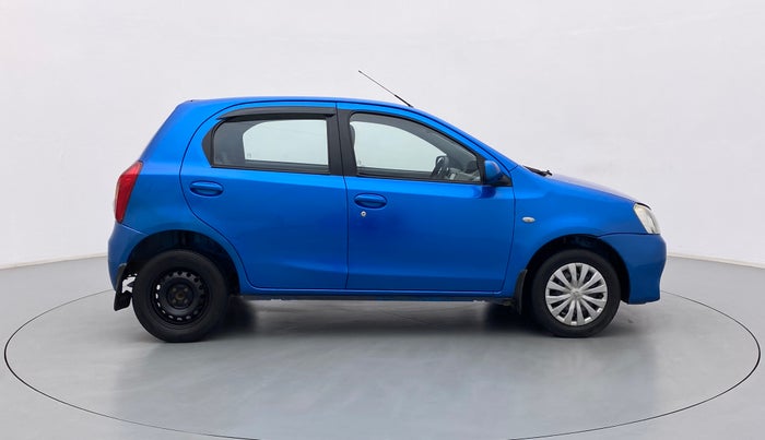 2011 Toyota Etios Liva G, Petrol, Manual, 74,587 km, Right Side View