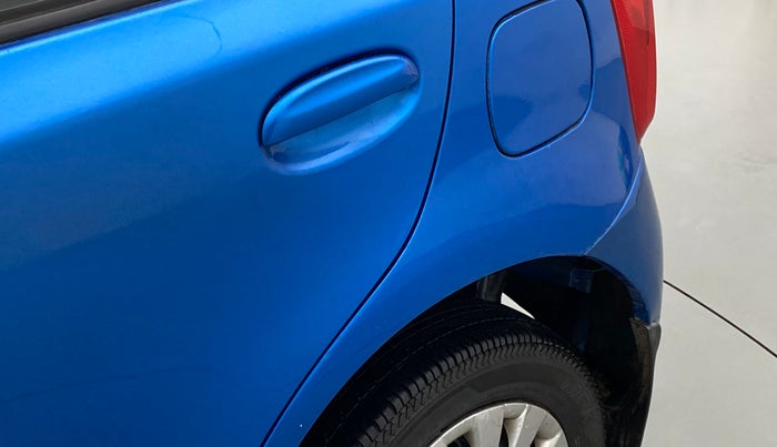 2011 Toyota Etios Liva G, Petrol, Manual, 74,587 km, Left running board - Minor scratches