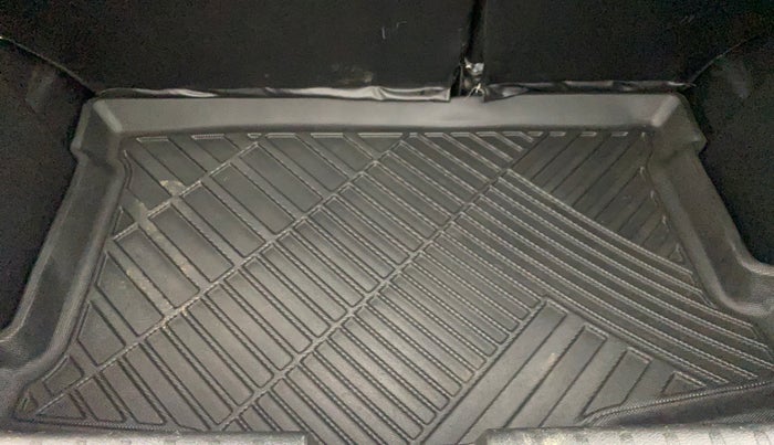 2021 Toyota Glanza G, Petrol, Manual, 28,140 km, Boot Inside