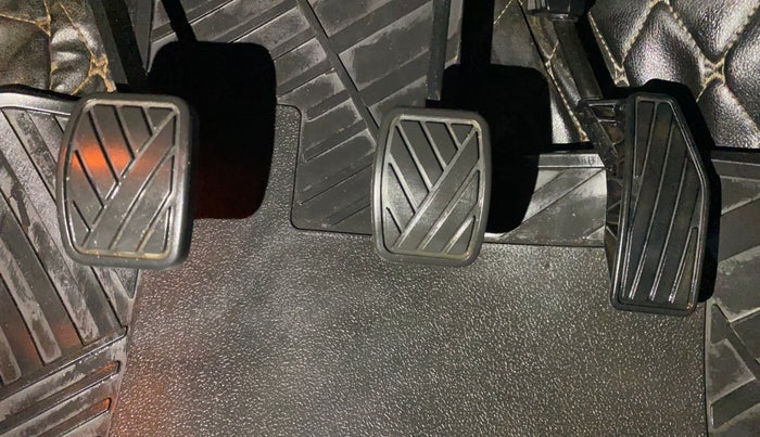 2021 Toyota Glanza G, Petrol, Manual, 28,140 km, Pedals