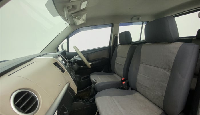 2013 Maruti Wagon R 1.0 LXI CNG, CNG, Manual, 79,617 km, Right Side Front Door Cabin