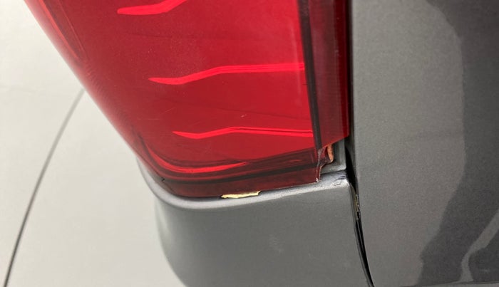 2013 Maruti Wagon R 1.0 LXI CNG, CNG, Manual, 79,617 km, Right tail light - Minor damage