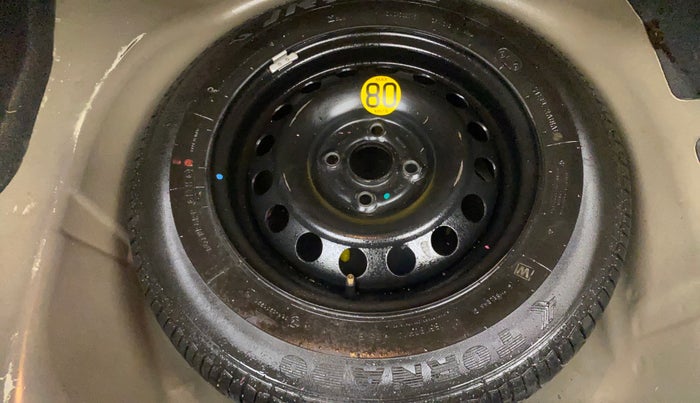 2015 Maruti Swift Dzire ZXI, Petrol, Manual, 1,37,216 km, Spare Tyre