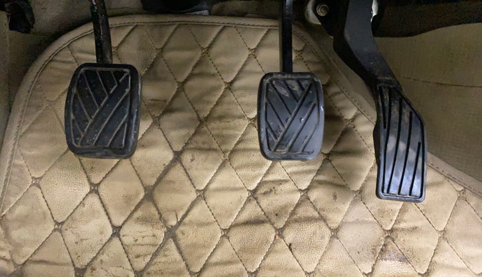 2016 Maruti Ciaz VDI+ SHVS, Diesel, Manual, 66,186 km, Pedals