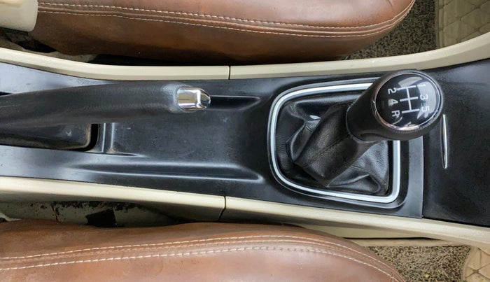 2016 Maruti Ciaz VDI+ SHVS, Diesel, Manual, 66,186 km, Gear Lever