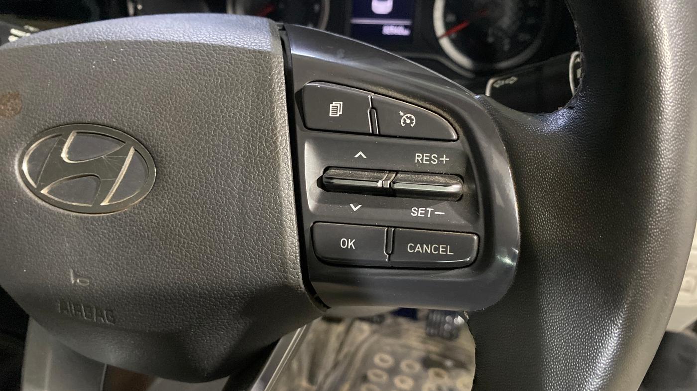 2023 Hyundai AURA SX 1.2 (O), Petrol, Manual, 32,558 km, Adaptive Cruise Control