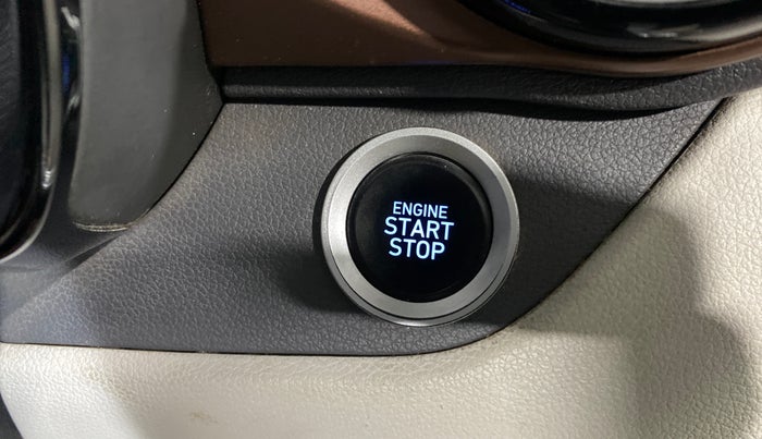 2023 Hyundai AURA SX 1.2 (O), Petrol, Manual, 32,558 km, Keyless Start/ Stop Button