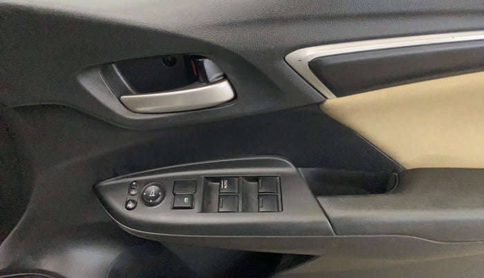 2018 Honda Jazz 1.2L I-VTEC V AT, Petrol, Automatic, 46,863 km, Driver Side Door Panels Control