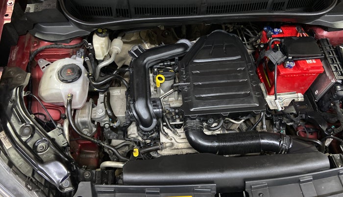 2022 Volkswagen TAIGUN TOPLINE 1.0 TSI MT, Petrol, Manual, 65,699 km, Engine View - Right