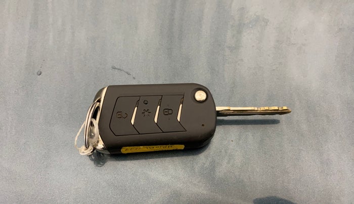 2020 Mahindra Thar LX PETROL HT 4WD AT, Petrol, Automatic, 35,192 km, Key Close Up