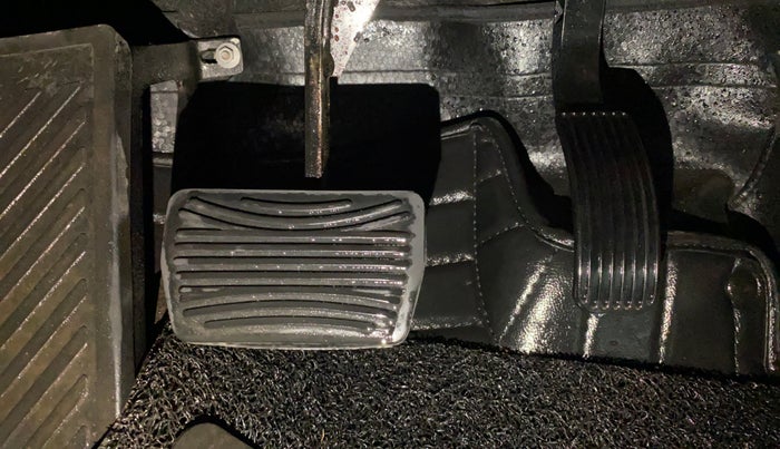 2020 Mahindra Thar LX PETROL HT 4WD AT, Petrol, Automatic, 35,192 km, Pedals