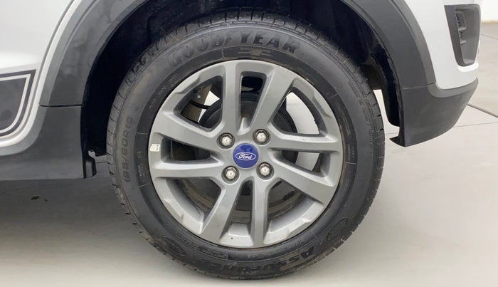 2018 Ford FREESTYLE TITANIUM PLUS 1.2 PETROL, Petrol, Manual, 7,993 km, Left Rear Wheel