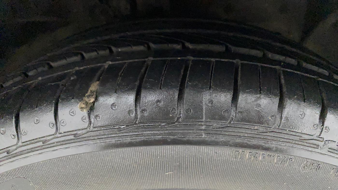 2018 Ford FREESTYLE TITANIUM PLUS 1.2 PETROL, Petrol, Manual, 7,993 km, Right Front Tyre Tread