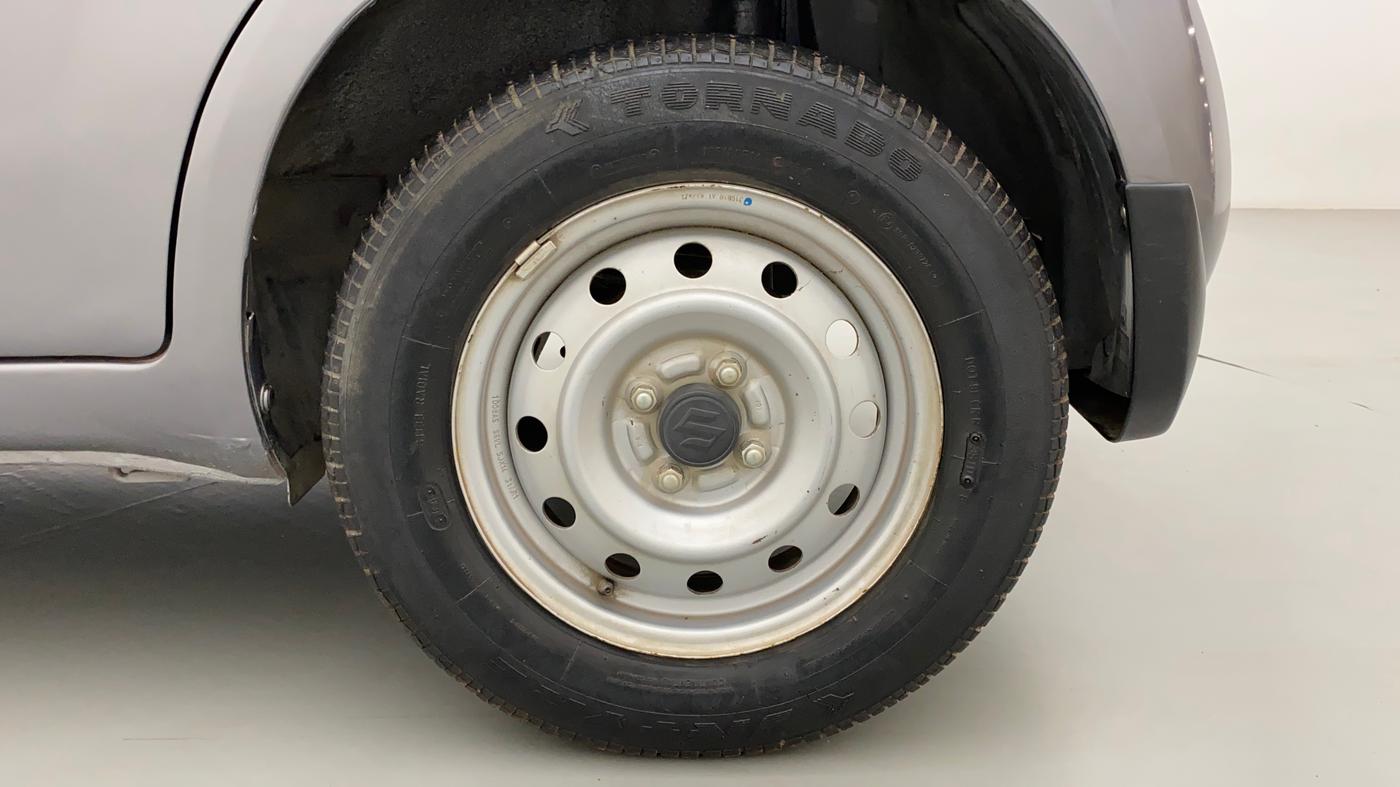 2010 Maruti Ritz LXI, Petrol, Manual, 10,694 km, Left Rear Wheel