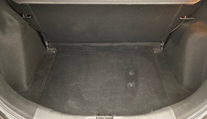 2019 Honda Jazz VX  1.2, Petrol, Manual, 19,360 km, Boot Inside