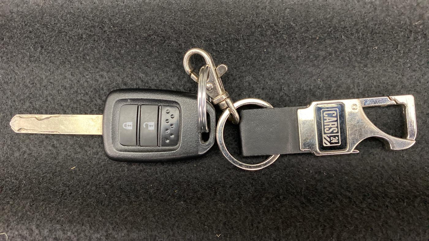 2019 Honda Jazz VX  1.2, Petrol, Manual, 19,360 km, Key Close Up