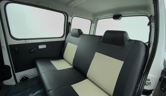 2018 Maruti Eeco 5 STR WITH AC PLUSHTR, Petrol, Manual, 31,655 km, Right Side Rear Door Cabin