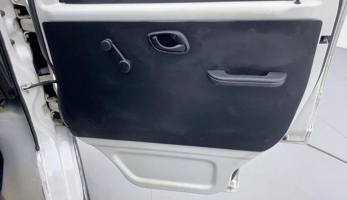 2018 Maruti Eeco 5 STR WITH AC PLUSHTR, Petrol, Manual, 31,655 km, Driver Side Door Panels Control