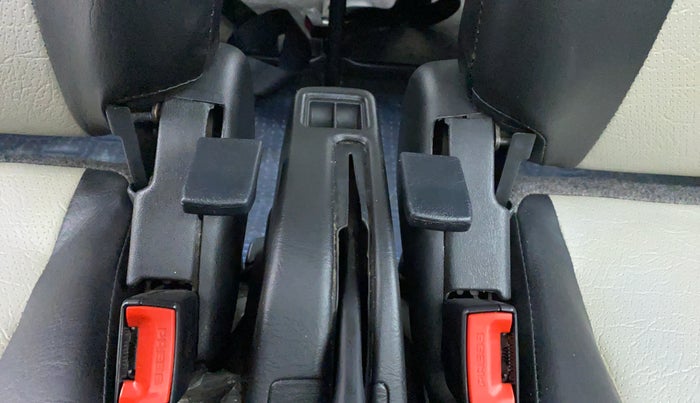 2018 Maruti Eeco 5 STR WITH AC PLUSHTR, Petrol, Manual, 31,655 km, Driver Side Adjustment Panel