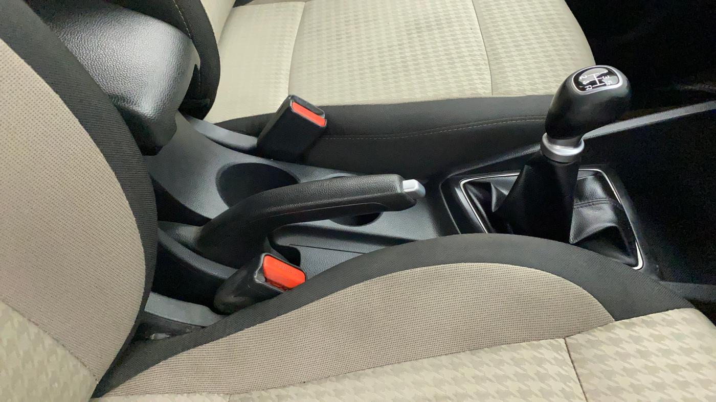 2018 Hyundai Elite i20 ASTA 1.2 (O), Petrol, Manual, 83,132 km, Gear Lever