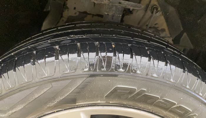 2016 Maruti Vitara Brezza ZDI PLUS, Diesel, Manual, 94,151 km, Right Front Tyre Tread