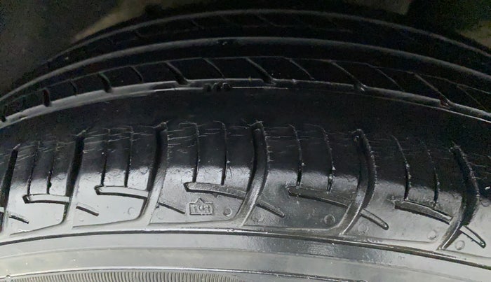 2017 Maruti Baleno DELTA CVT PETROL 1.2, Petrol, Automatic, 44,626 km, Left Rear Tyre Tread