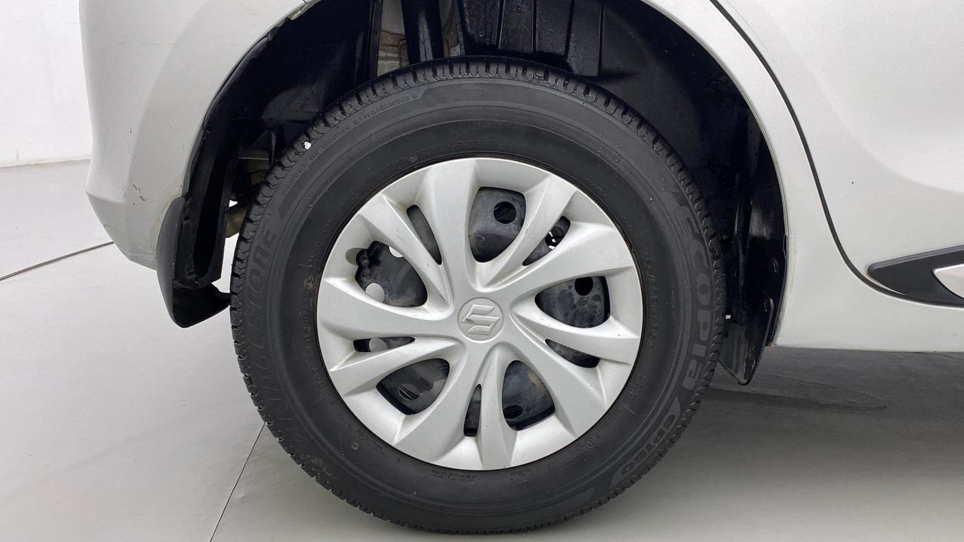 2019 Maruti Swift VXI, Petrol, Manual, 32,312 km, Right Rear Wheel